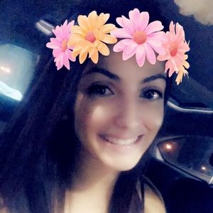 Meet your Posher, Fransheska